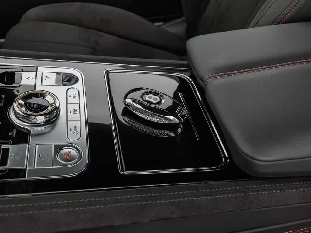 Bentley Continental GT Le Mans Edition / 1 von 48 Stk. 08/2023-photo-20