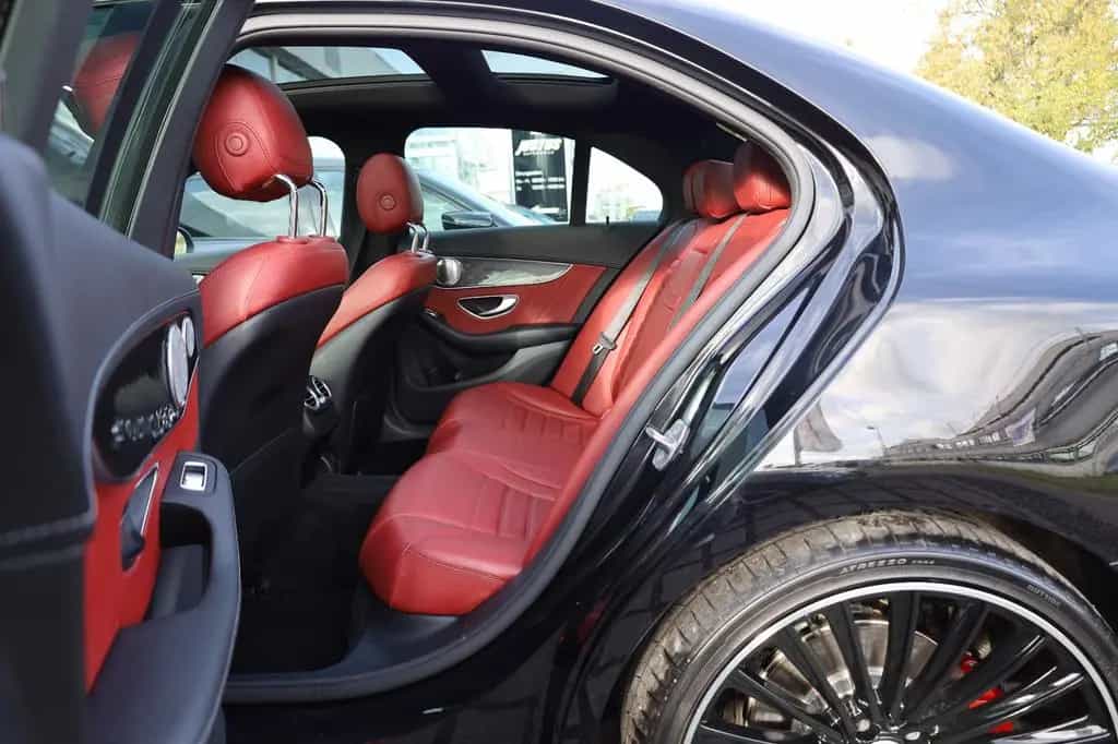 Mercedes-Benz C-Class AMG 4MATIC/360*/PANO/Burmester/SHZ/TOTW/R20 07/2017-photo-17