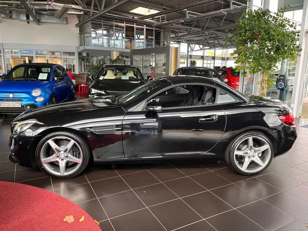 Mercedes-Benz SLC-Class 300 AMG-LINE LED NAVI ALU AIRSCRAF 12/2016-photo-3