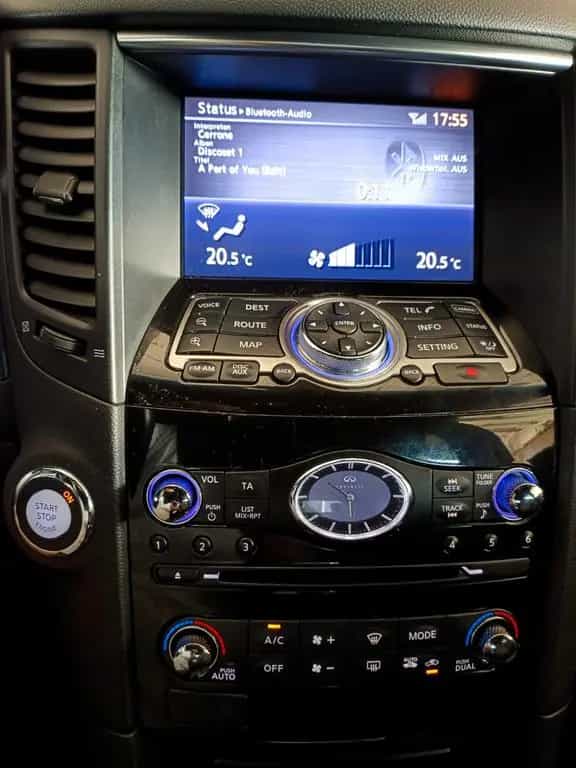 Infiniti QX70 S Premium AWD 3.0d 04/2013-photo-11