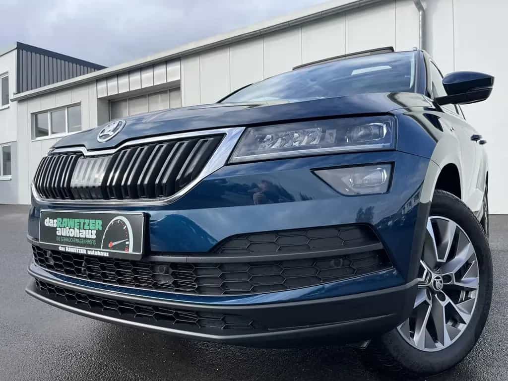 Skoda Karoq 2.0 TDI DSG 4x4 Clever PANO 4xSHZ VirtCock 08/2021-photo-0