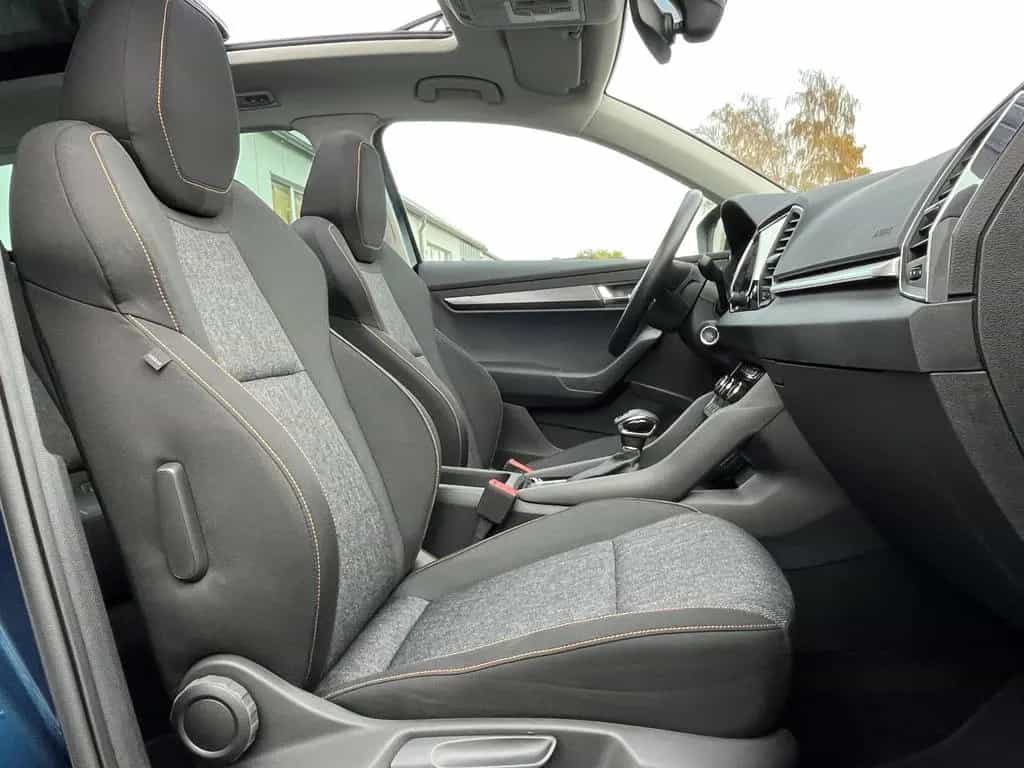 Skoda Karoq 2.0 TDI DSG 4x4 Clever PANO 4xSHZ VirtCock 08/2021-photo-12