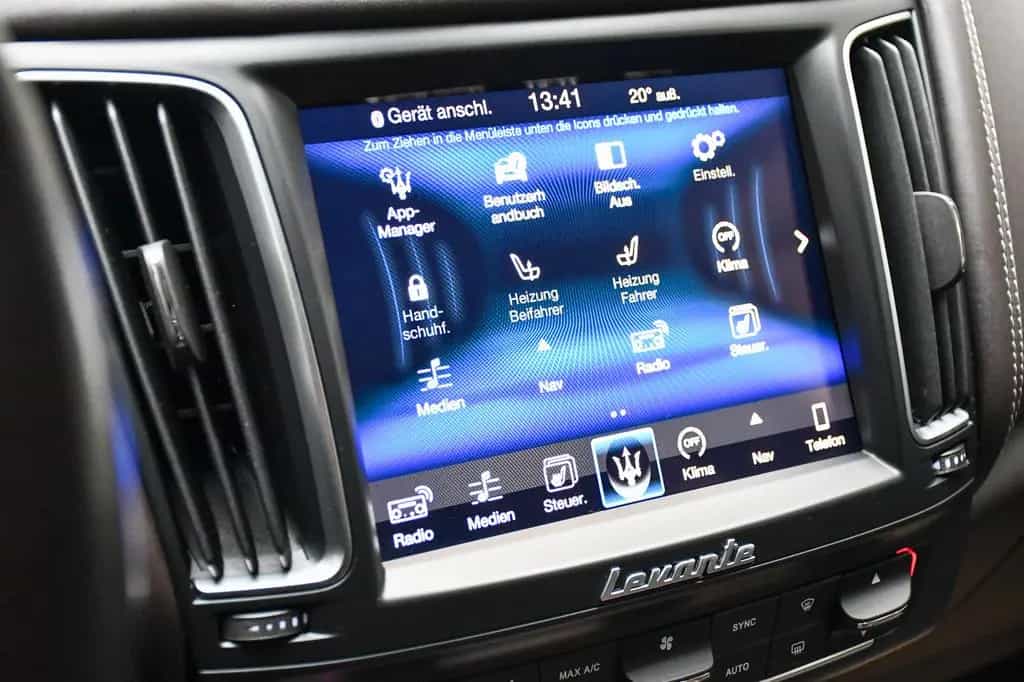Maserati Levante S Benzin 3.0 V6 Alcantara 360° 08/2017-photo-22