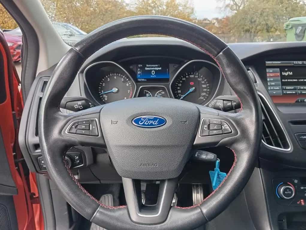 Ford Focus Lim. Sport*TOP Gepflegt* 02/2016-photo-10