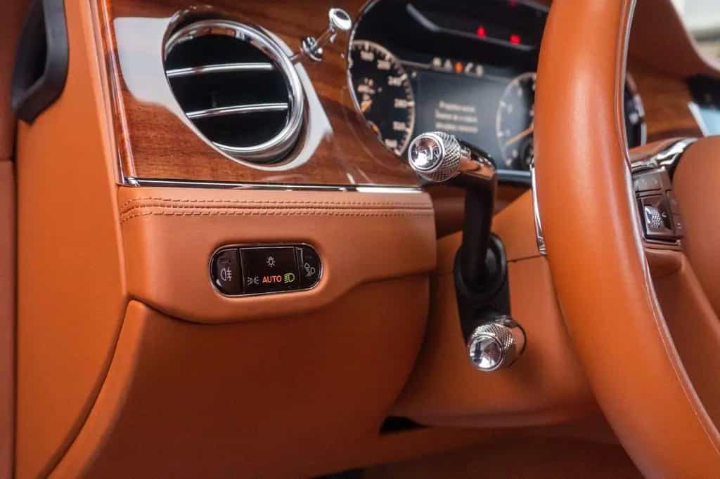 Bentley Continental GT _V8_Centenary-100 Years_Warranty 02/2020-photo-14