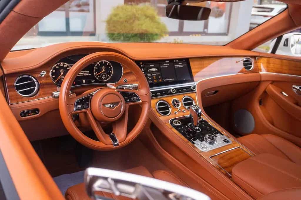 Bentley Continental GT _V8_Centenary-100 Years_Warranty 02/2020-photo-16