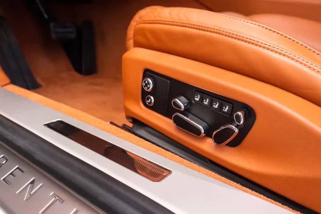 Bentley Continental GT _V8_Centenary-100 Years_Warranty 02/2020-photo-35