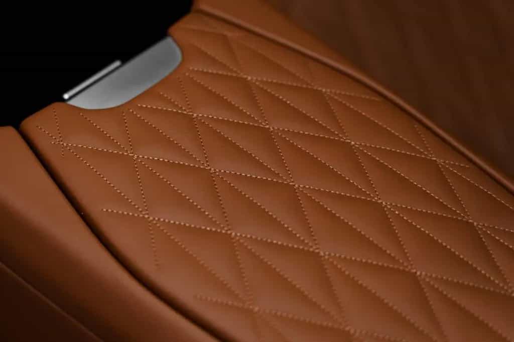 Aston Martin DB12 4.0 V8 Volante 07/2025-photo-10