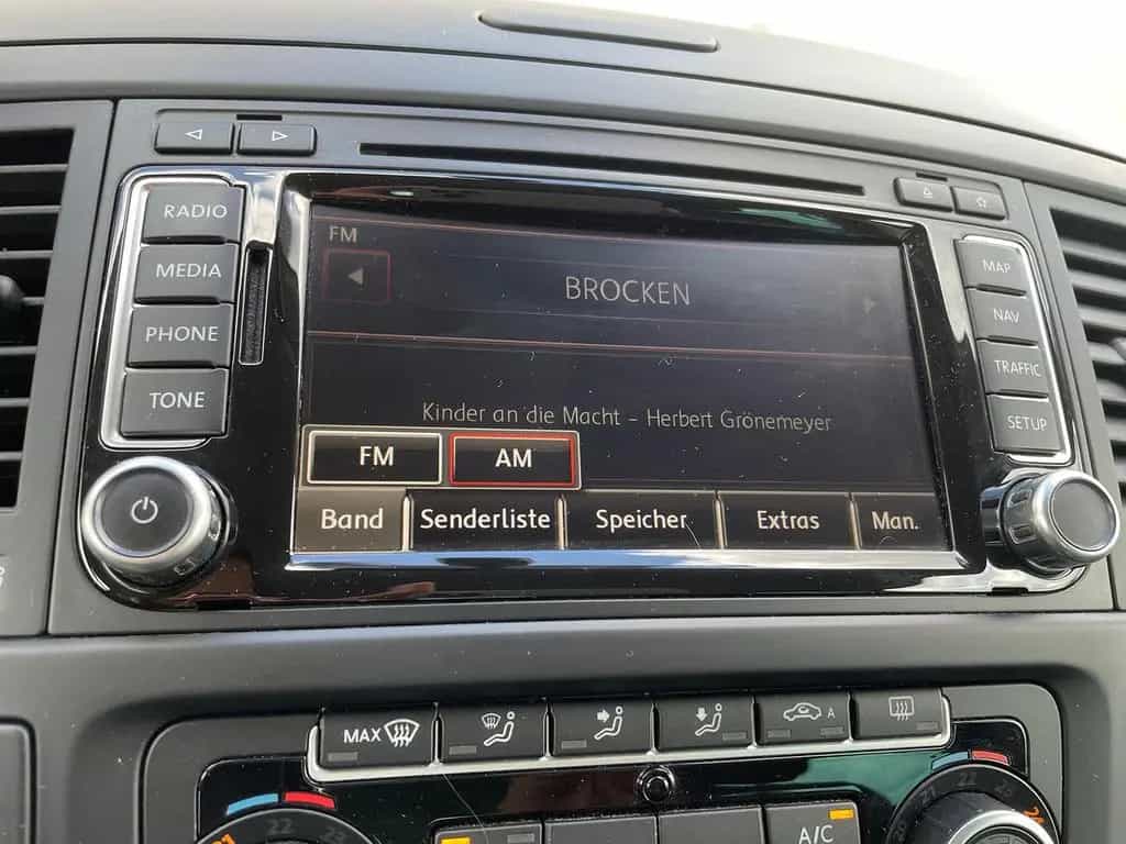Volkswagen Transporter Multivan Highline 4M LEDER AHK MFL 05/2013-photo-23
