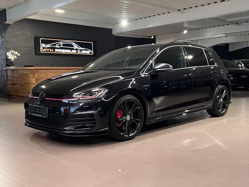 Volkswagen Golf 2.0TSI DSG GTI TCR AKRAPOVIC LED ACC NAVI 01/2020-photo-0