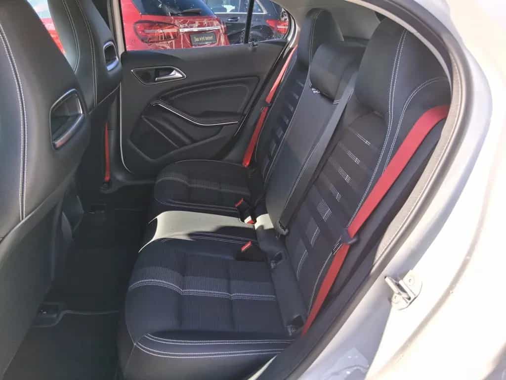 Mercedes-Benz GLA-Class 220 4Matic Pano AHK SHZG Navi PDC Keyless Go 08/2019-photo-11