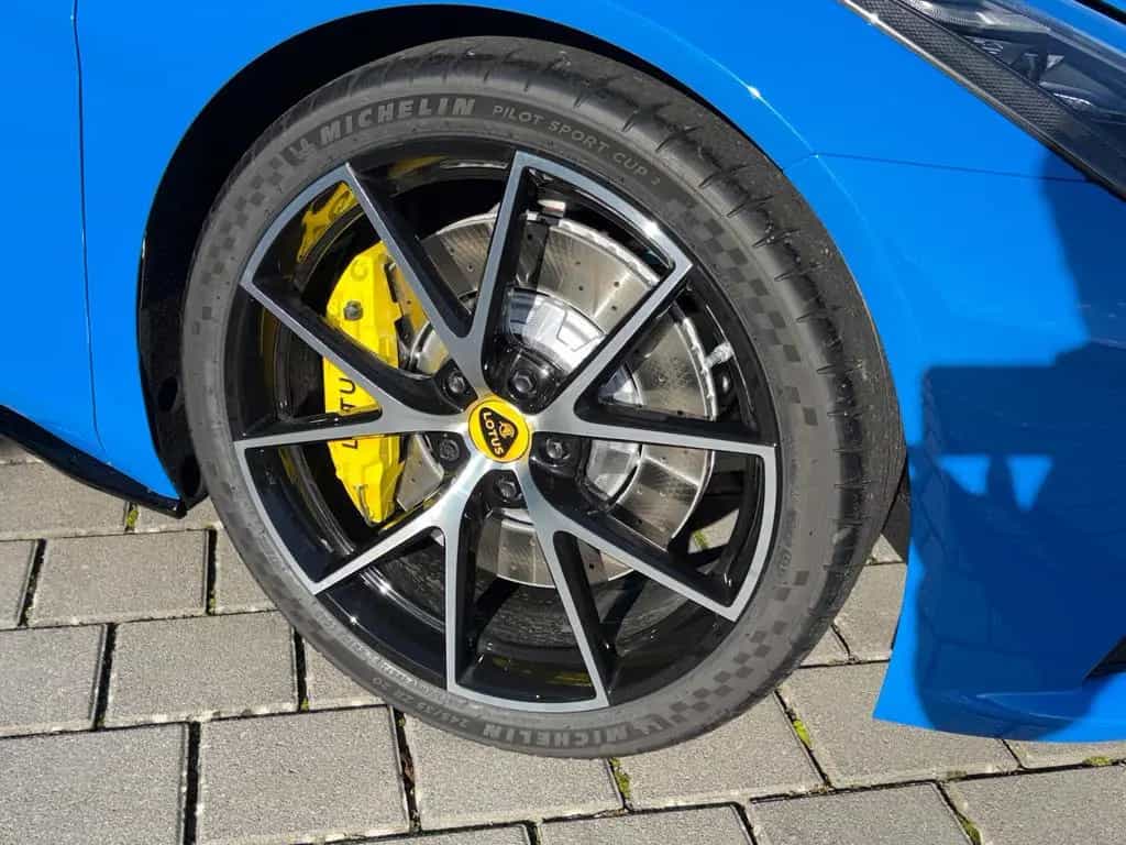 Lotus Emira I4 DCT "Turbo SE" by Lotus am Ring null-photo-19