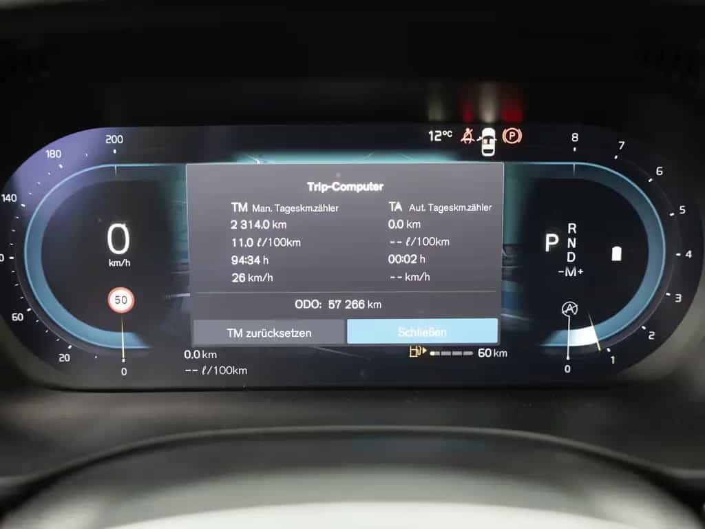 Volvo XC60 B4 Core aus 1.Hand KAMERA NAVI FACEL. LED 05/2023-photo-11