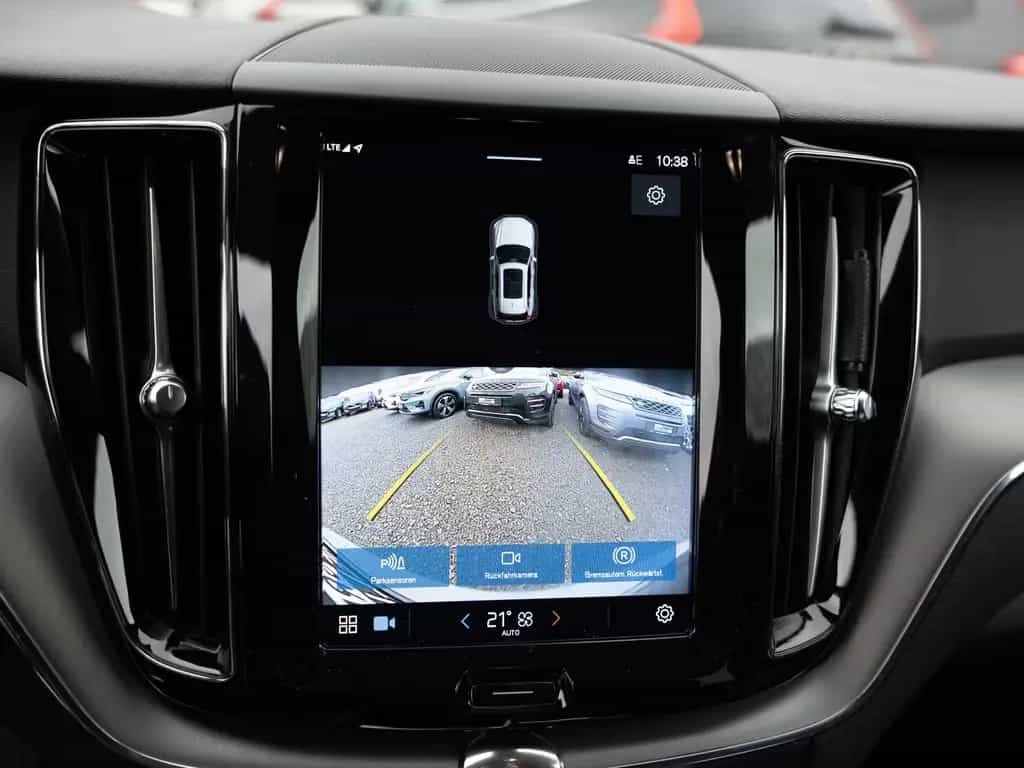 Volvo XC60 B4 Core aus 1.Hand KAMERA NAVI FACEL. LED 05/2023-photo-16