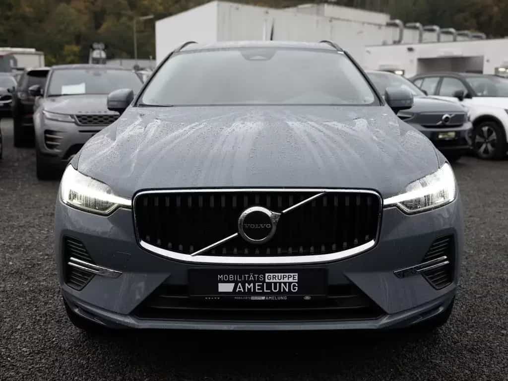 Volvo XC60 B4 Core aus 1.Hand KAMERA NAVI FACEL. LED 05/2023-photo-2