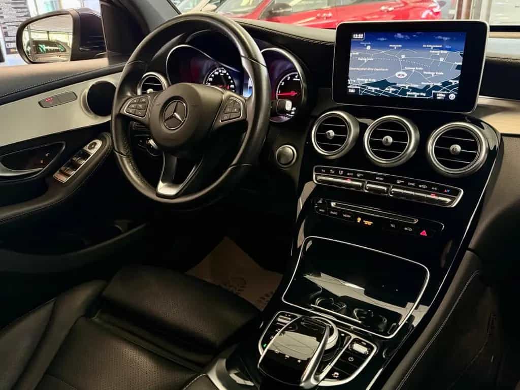 Mercedes-Benz GLC 250 4M EXCLUSIVE LEDER LED COMAND KAMERA PDC 02/2018-photo-21