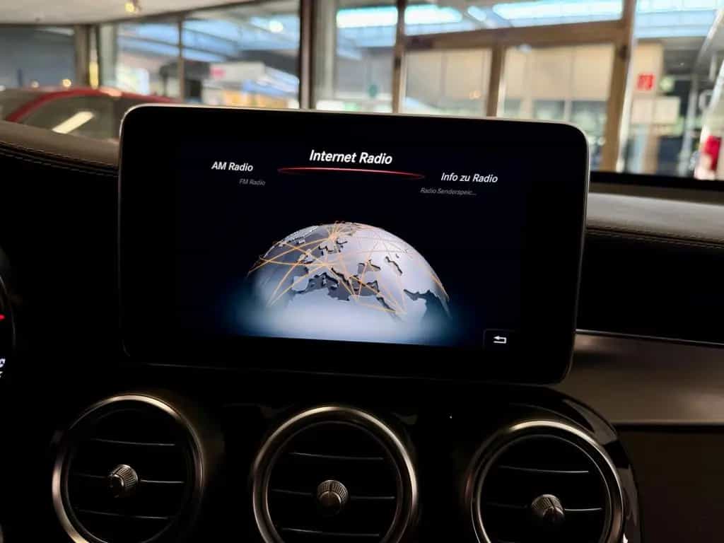 Mercedes-Benz GLC 250 4M EXCLUSIVE LEDER LED COMAND KAMERA PDC 02/2018-photo-26