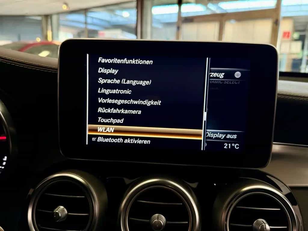 Mercedes-Benz GLC 250 4M EXCLUSIVE LEDER LED COMAND KAMERA PDC 02/2018-photo-31
