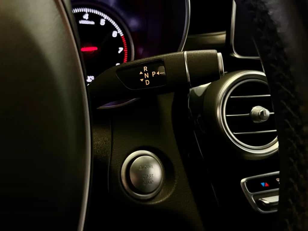 Mercedes-Benz GLC 250 4M EXCLUSIVE LEDER LED COMAND KAMERA PDC 02/2018-photo-39