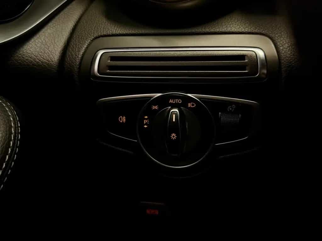 Mercedes-Benz GLC 250 4M EXCLUSIVE LEDER LED COMAND KAMERA PDC 02/2018-photo-41