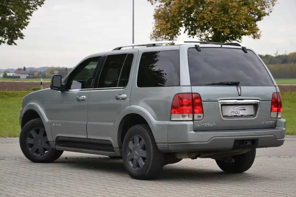 Lincoln Aviator 4.6 V8 RWD*AUTOMATIK*AHK*LEDER*GEPFLEGT* 04/2005-photo-10
