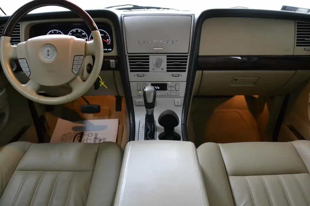 Lincoln Aviator 4.6 V8 RWD*AUTOMATIK*AHK*LEDER*GEPFLEGT* 04/2005-photo-23