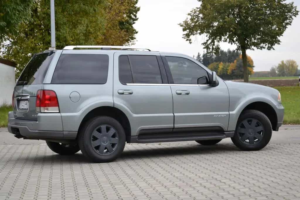 Lincoln Aviator 4.6 V8 RWD*AUTOMATIK*AHK*LEDER*GEPFLEGT* 04/2005-photo-8