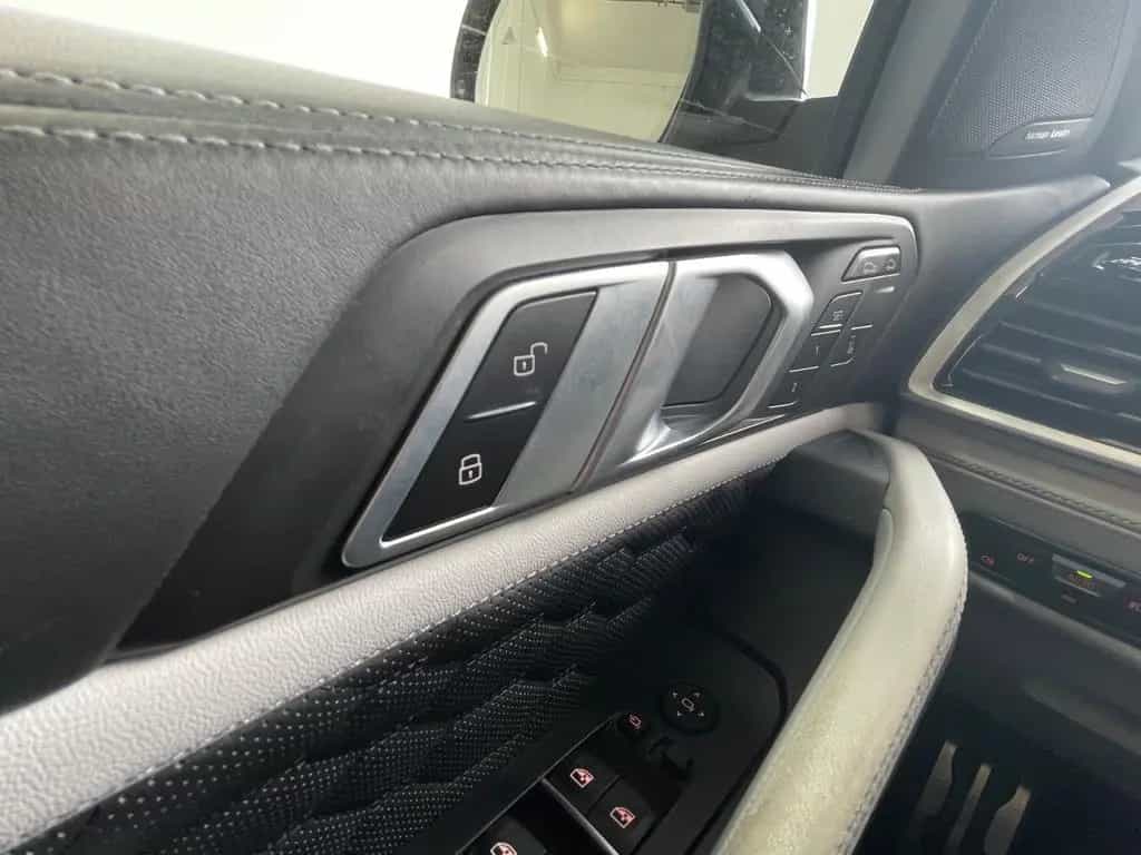 BMW X6 M Competition 01/2021-photo-17