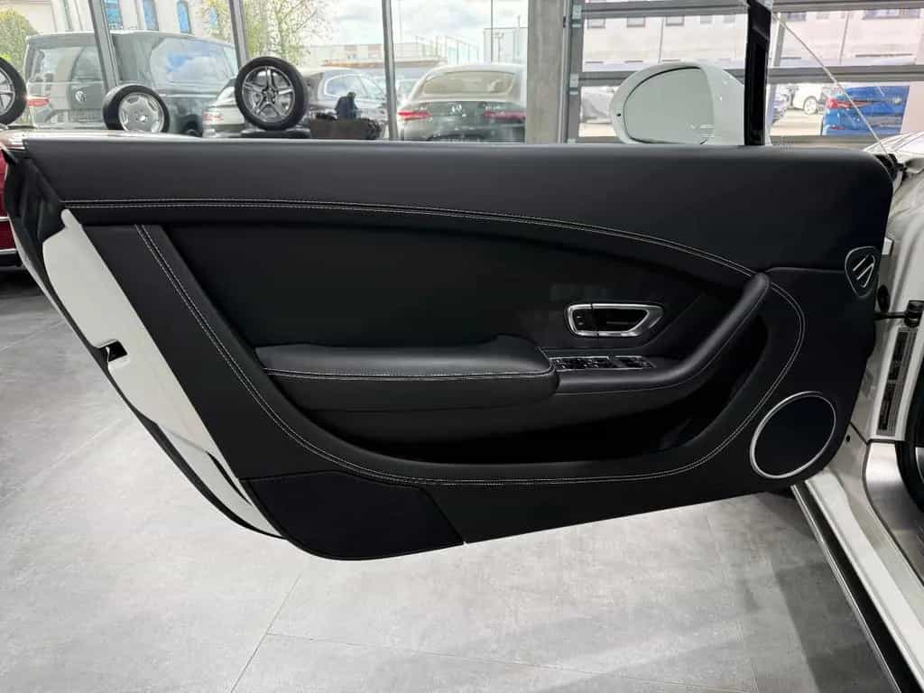 Bentley Continental GT 4.0 V8 4WD Automatik*Carbon*ACC 02/2019-photo-24