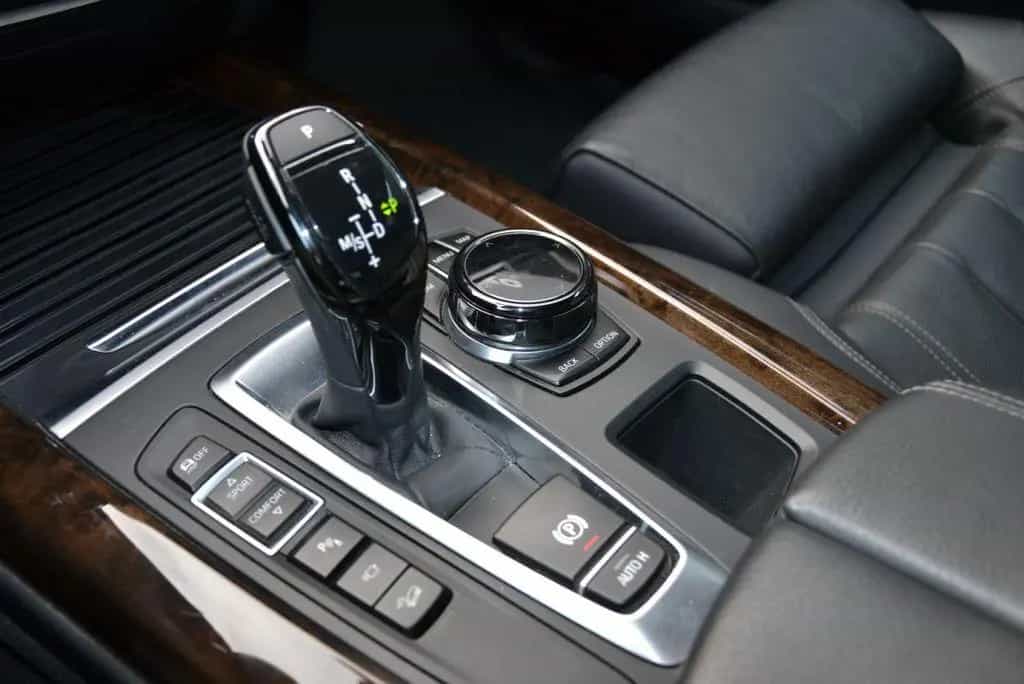BMW X5 xDrive30d M Sport Sport-Aut.*Pano*AHK*21ZOLL 01/2018-photo-14