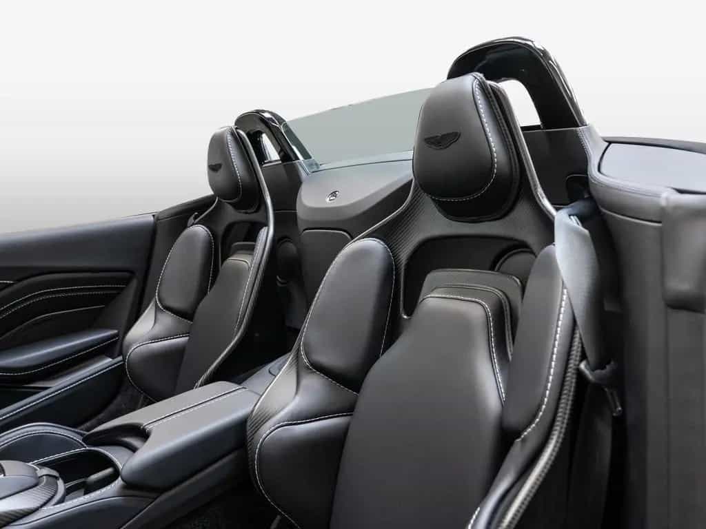 Aston Martin V8 Vantage Vantage V12 Roadster UPE 396.830 Carbon Exterior 06/2024-photo-11