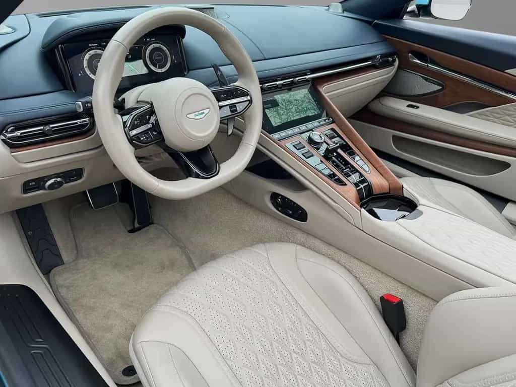 Aston Martin DB12 Volante Carribean Blue Pearl Carbonbremse 03/2024-photo-2