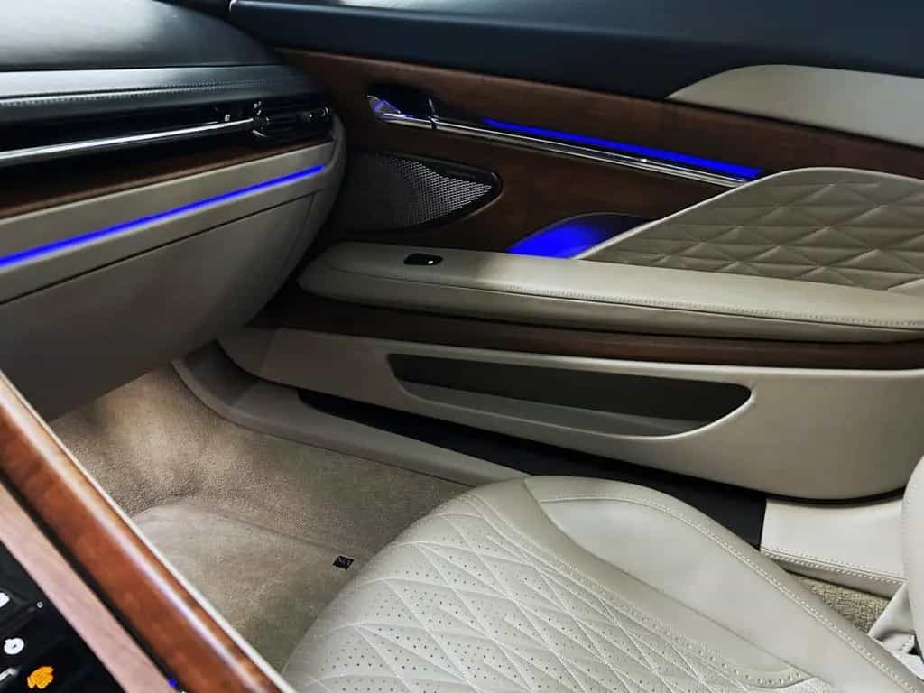 Aston Martin DB12 Volante Carribean Blue Pearl Carbonbremse 03/2024-photo-26