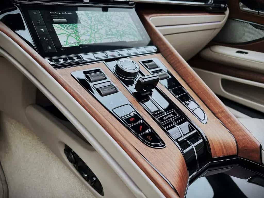 Aston Martin DB12 Volante Carribean Blue Pearl Carbonbremse 03/2024-photo-32
