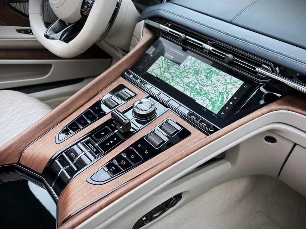 Aston Martin DB12 Volante Carribean Blue Pearl Carbonbremse 03/2024-photo-34
