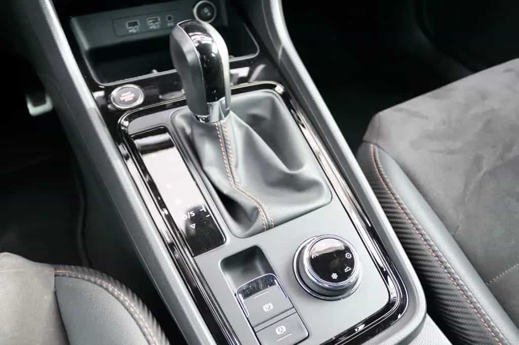 Cupra Ateca 4Drive CarPlay 360° Alcantara DCC Virtual 02/2019-photo-18