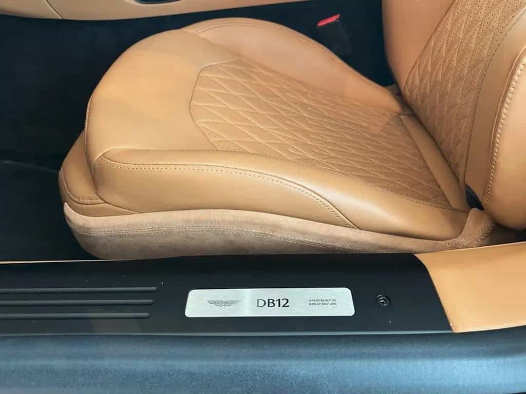 Aston Martin DB12 Minotaur Green Oxford Tan Bowers & Wilkins 08/2024-photo-16