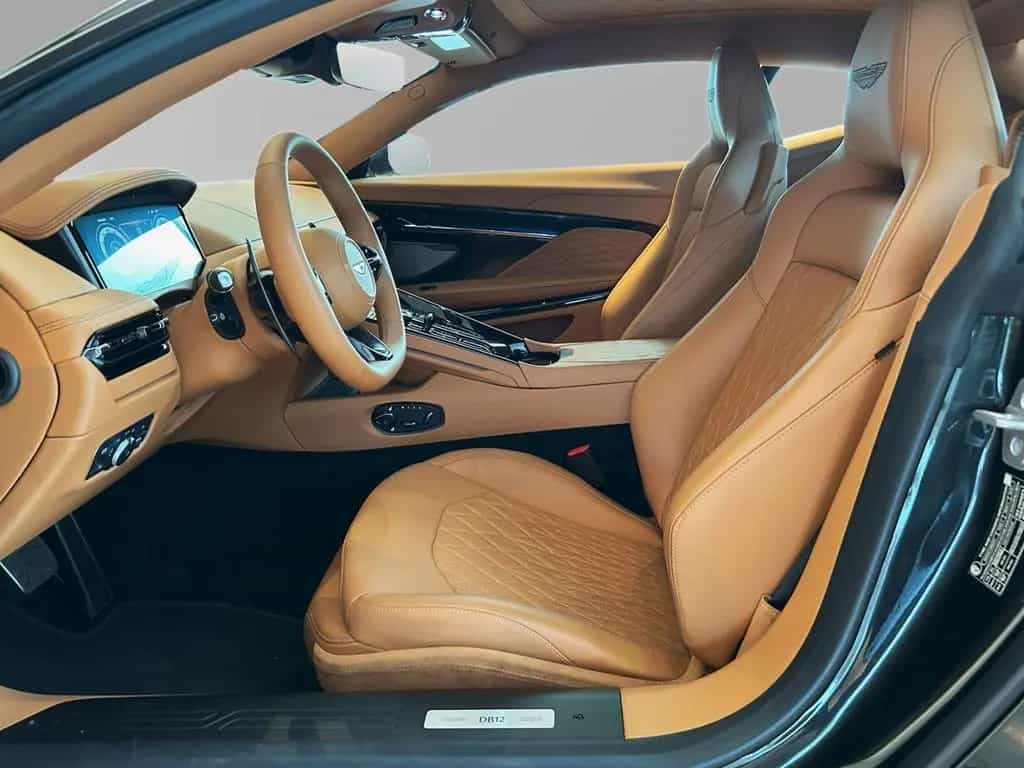 Aston Martin DB12 Minotaur Green Oxford Tan Bowers & Wilkins 08/2024-photo-18