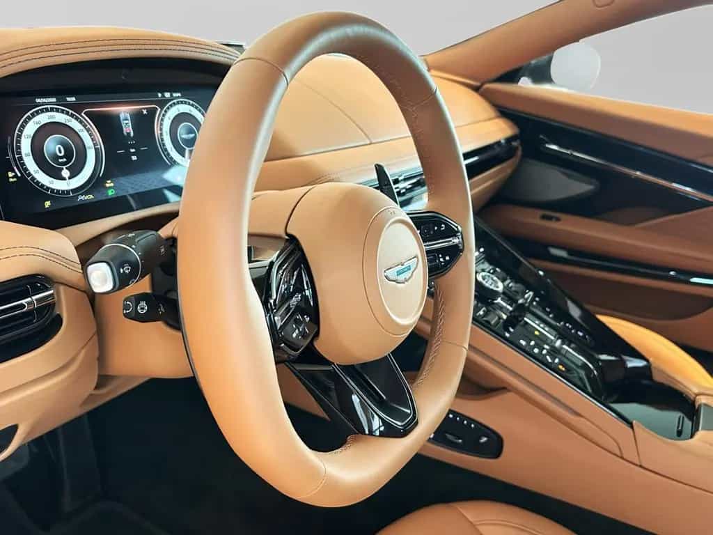 Aston Martin DB12 Minotaur Green Oxford Tan Bowers & Wilkins 08/2024-photo-19