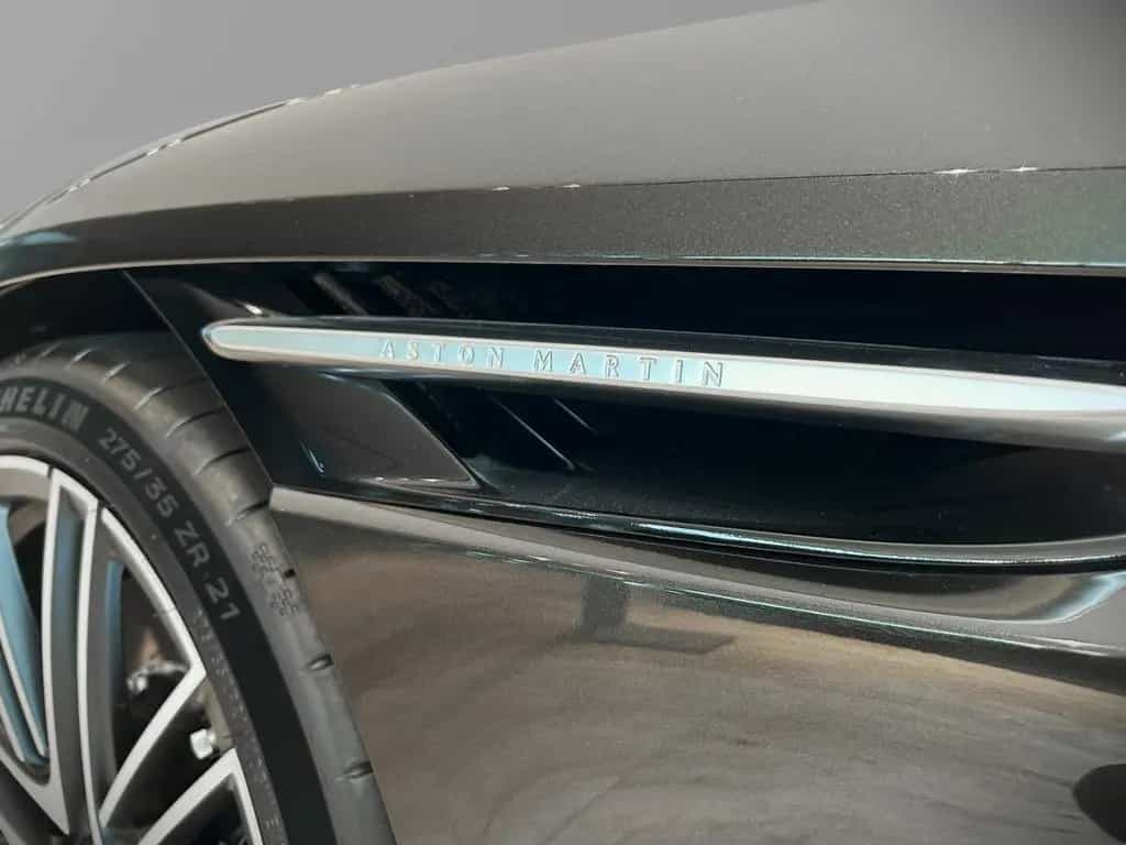 Aston Martin DB12 Minotaur Green Oxford Tan Bowers & Wilkins 08/2024-photo-20