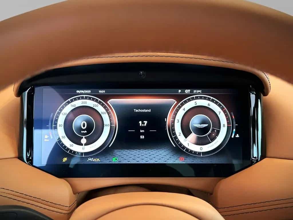 Aston Martin DB12 Minotaur Green Oxford Tan Bowers & Wilkins 08/2024-photo-2