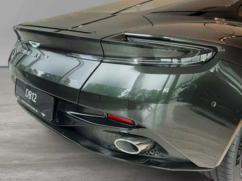Aston Martin DB12 Minotaur Green Oxford Tan Bowers & Wilkins 08/2024-photo-4