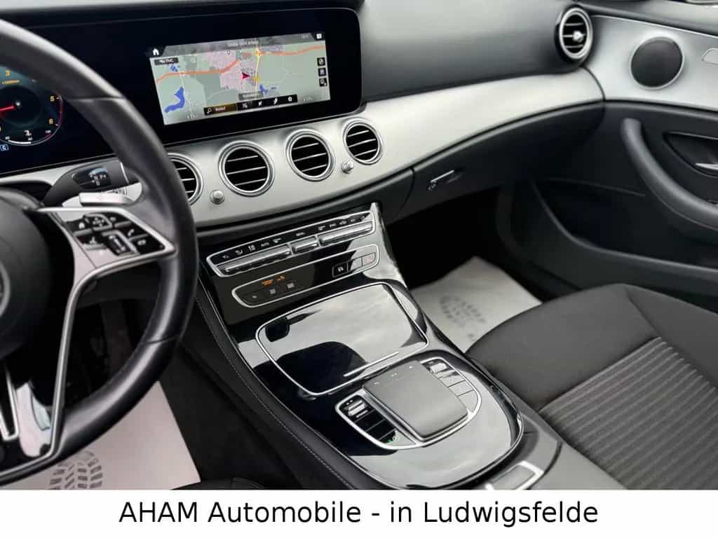Mercedes-Benz E-Class d Avantgarde|PANO|WIDESCREEN|FACELIFT|TEMP. 05/2021-photo-30