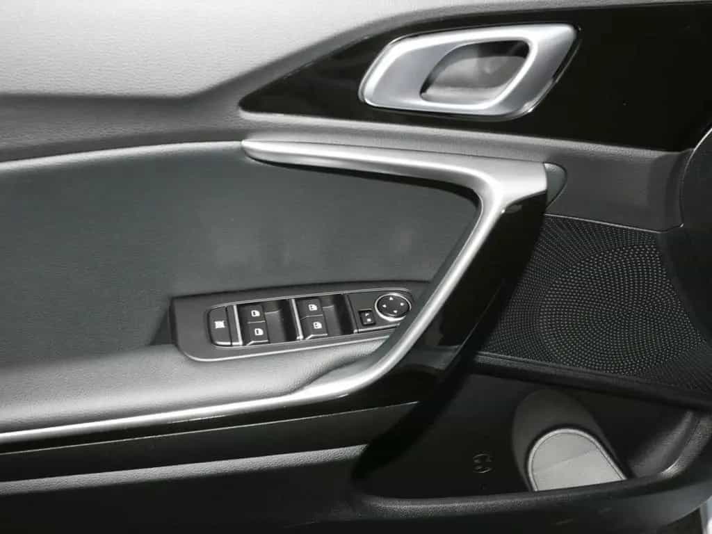 Kia Ceed 1.5T DCT Vision Navi Komfort-plus-Paket AC 10/2025-photo-15