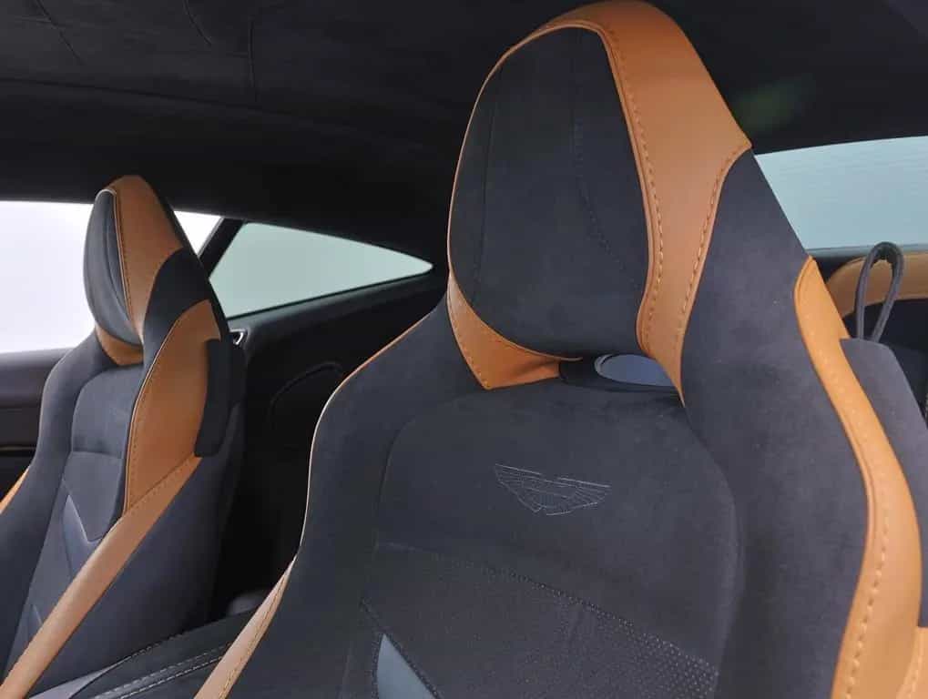 Aston Martin DBS 05/2022-photo-16
