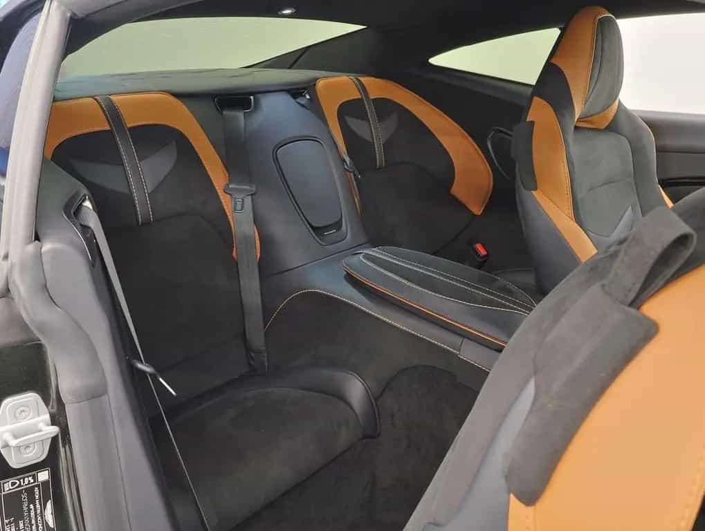 Aston Martin DBS 05/2022-photo-19
