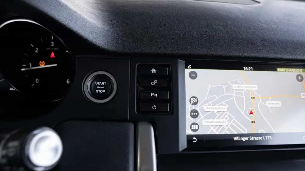 Land Rover Discovery Sport 4x4*TÜV NEU*SPUR*NAVI*TEMPOMAT* 08/2019-photo-15
