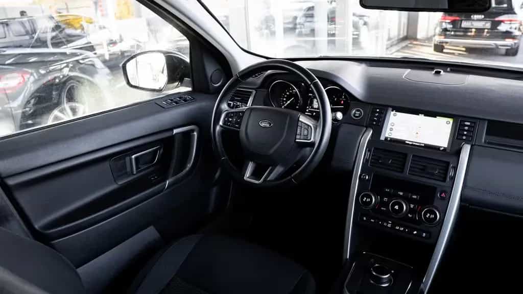 Land Rover Discovery Sport 4x4*TÜV NEU*SPUR*NAVI*TEMPOMAT* 08/2019-photo-23