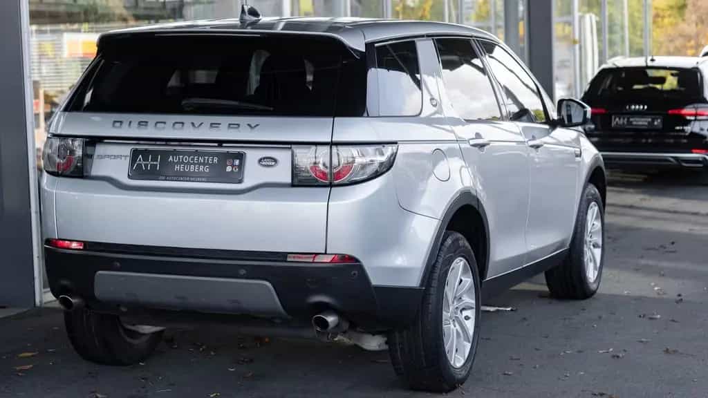 Land Rover Discovery Sport 4x4*TÜV NEU*SPUR*NAVI*TEMPOMAT* 08/2019-photo-3