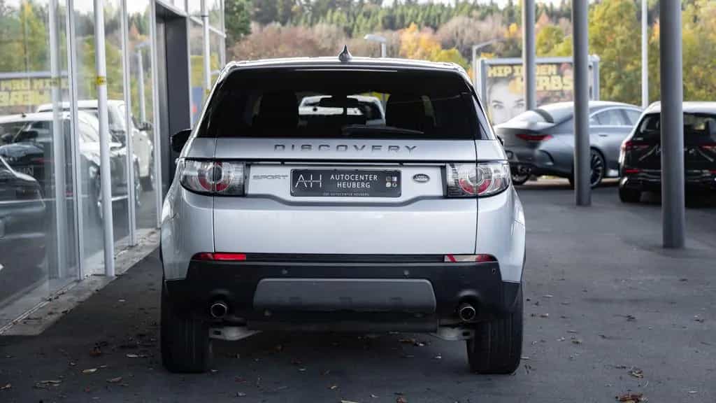 Land Rover Discovery Sport 4x4*TÜV NEU*SPUR*NAVI*TEMPOMAT* 08/2019-photo-4